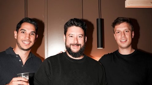 911- Pau Artieda, Alex Ruiz y Adrián Sáenz