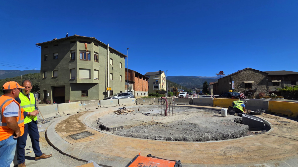 La nova rotonda de Montferrer, a la carretera N-260
