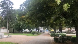  El parc Suzanne-Noël à Lavelanet, a l'Arieja. DDM F.A 