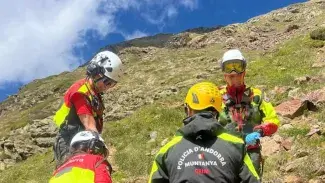 Policia d'Andorra i els Bombers a Tristaina